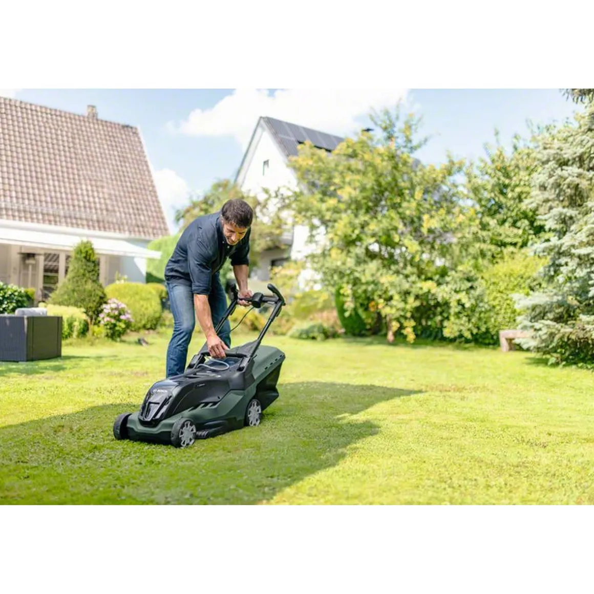 Bosch Akku-Rasenmäher-Set UniversalRotak 36-550 mit Akku 3-teilig