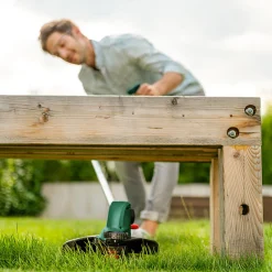 Bosch Akku-Rasentrimmer UniversalGrassCut 18V