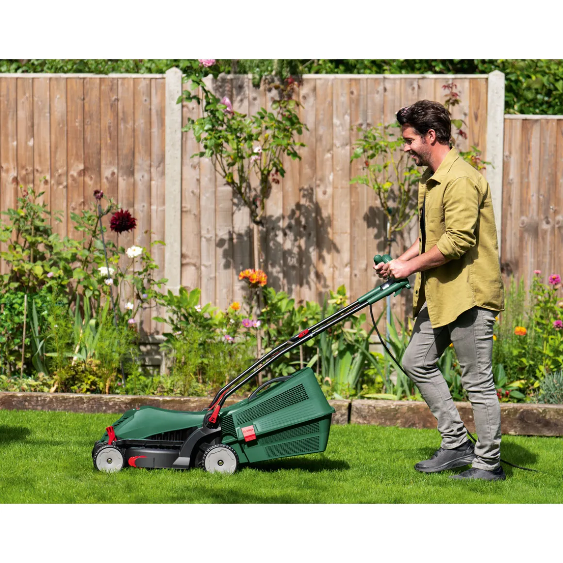 Bosch Akku-Rasenmäher UniversalRotak 37-550