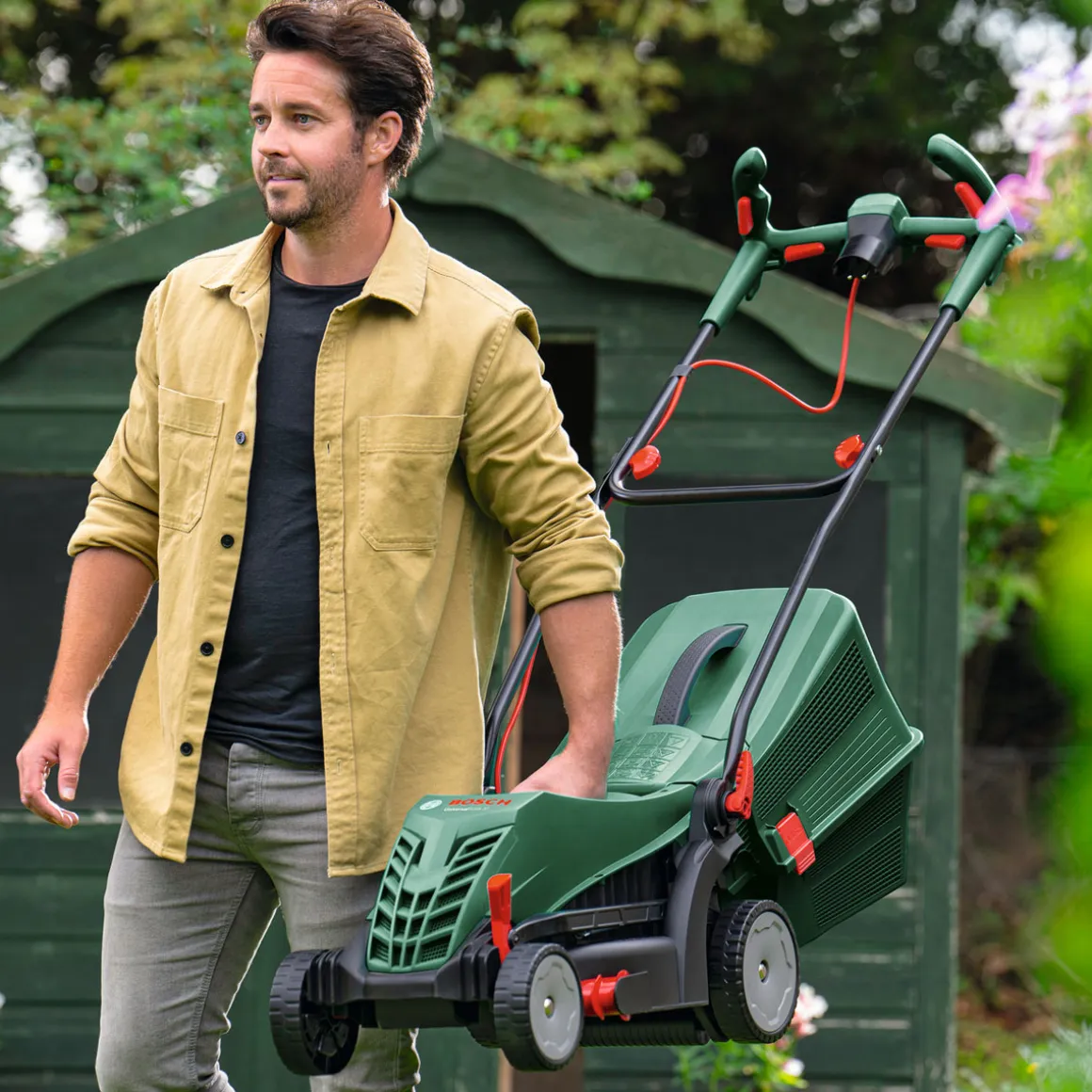 Bosch Akku-Rasenmäher UniversalRotak 37-550