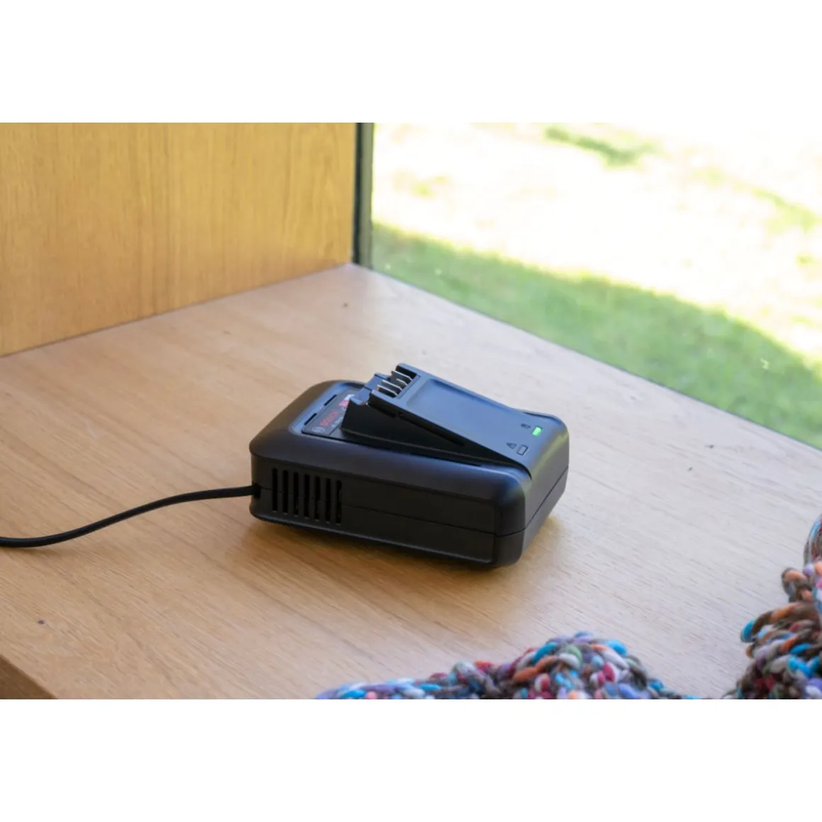 Bosch Schnell-Lader AL 18V-44