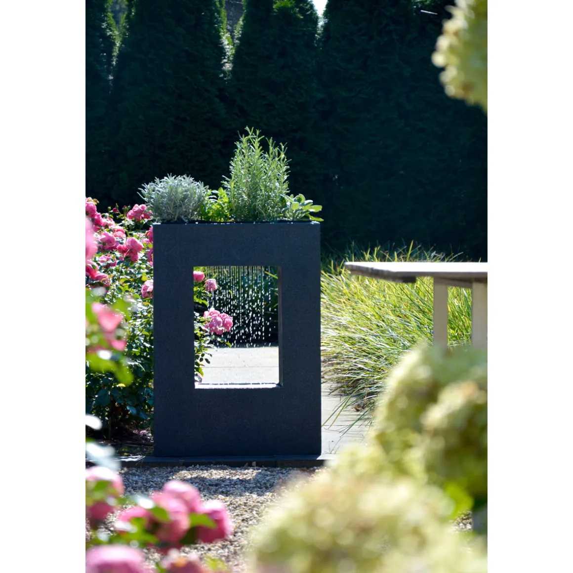 dobar XL Design-Gartenbrunnen mit Pflanzkasten 76 x 54,5 x 19 cm dunkelgrau