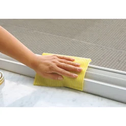 D-Profildichtung selbstklebend braun 6m 9x6 mm