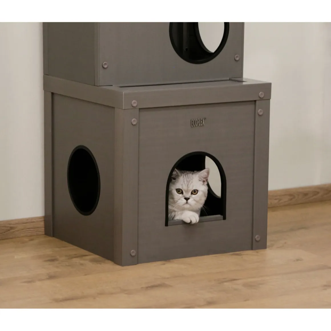 ECO-Katzenspielhaus Alex 42 x 42 x 152,5 cm