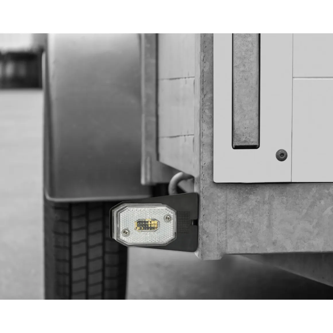 LAS 10122 Begrenzungsleuchte weiß mit Halter