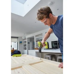 Ryobi Akku-Bohrschrauber R18DD3-215S mit 2 Akkus und Ladegerät