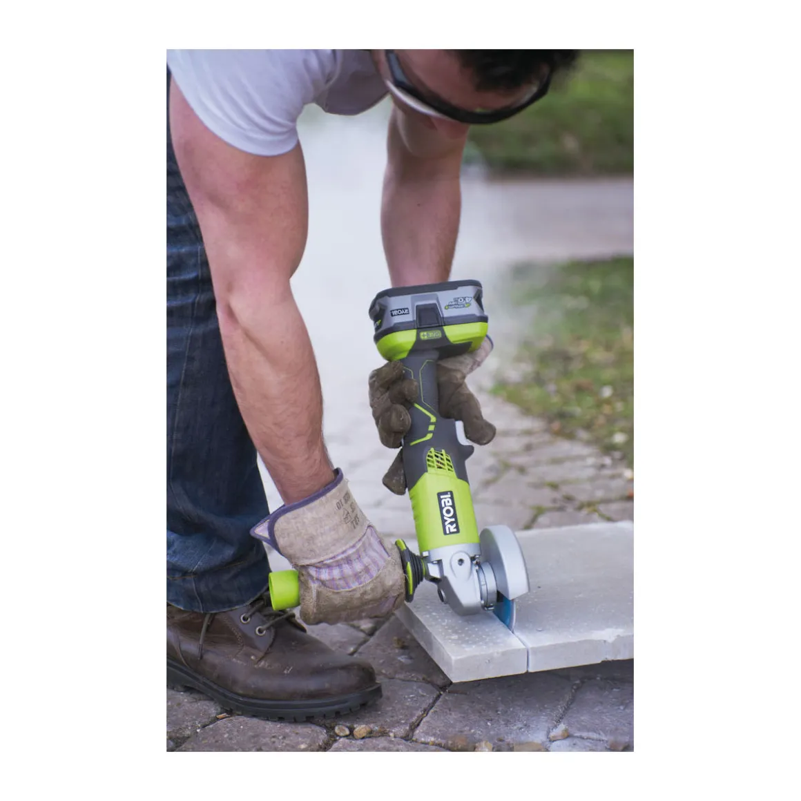 Ryobi Akku-Winkelschleifer R18AG-0 ohne Akku und Ladegerät