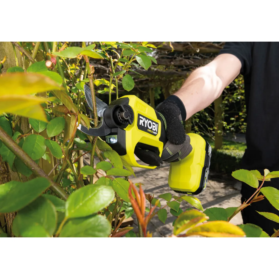 Ryobi 18V Akku-Gartenschere RY18SCXA-0 Max Schnittleistung 28 mm solo
