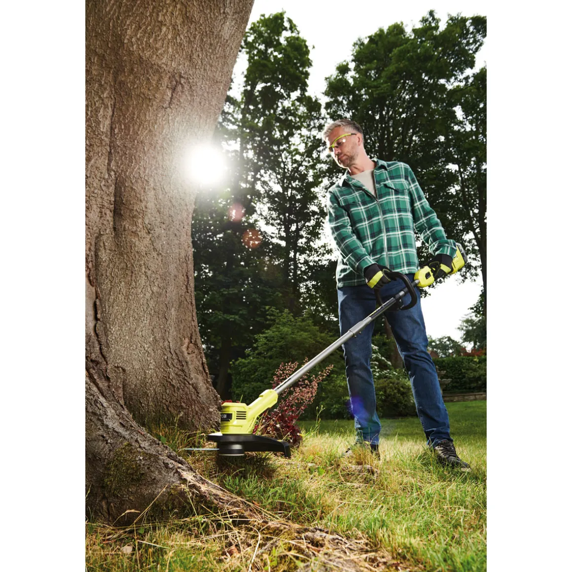 Ryobi 18V Akku-Rasentrimmer RY18HTX33A-0 Schnittbreite 28/33 cm solo