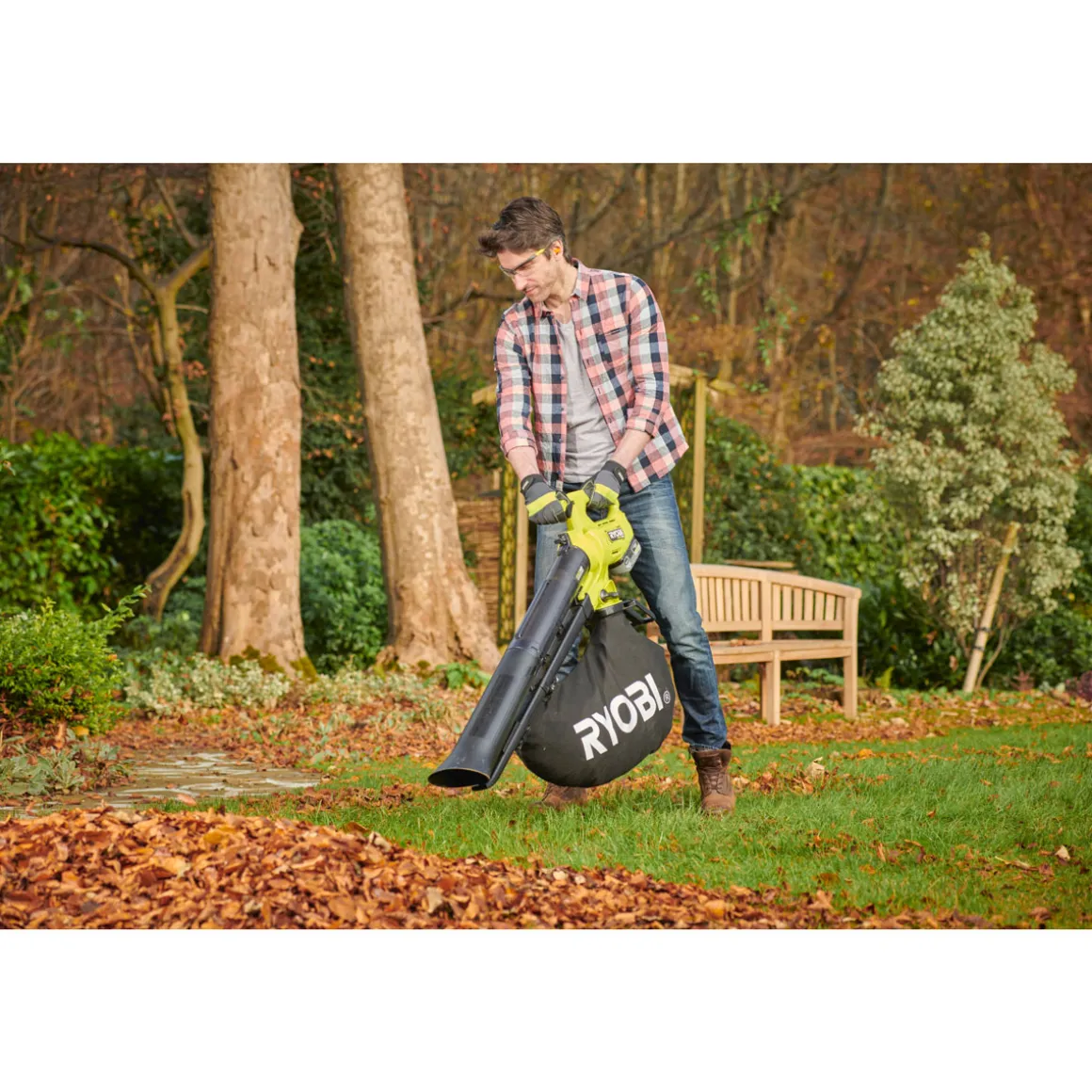 Ryobi Akku-Laubsauger/-bläser RY18BVXA-150 7,7 m3/min inkl 5,0 Ah Akku u Ladegerät
