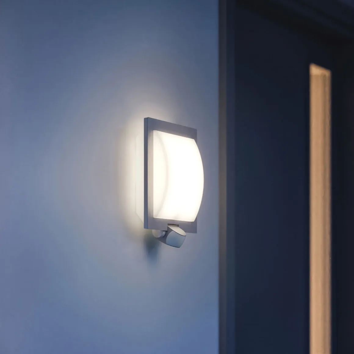 Steinel Sensor-Außenleuchte L 20 S anthrazit