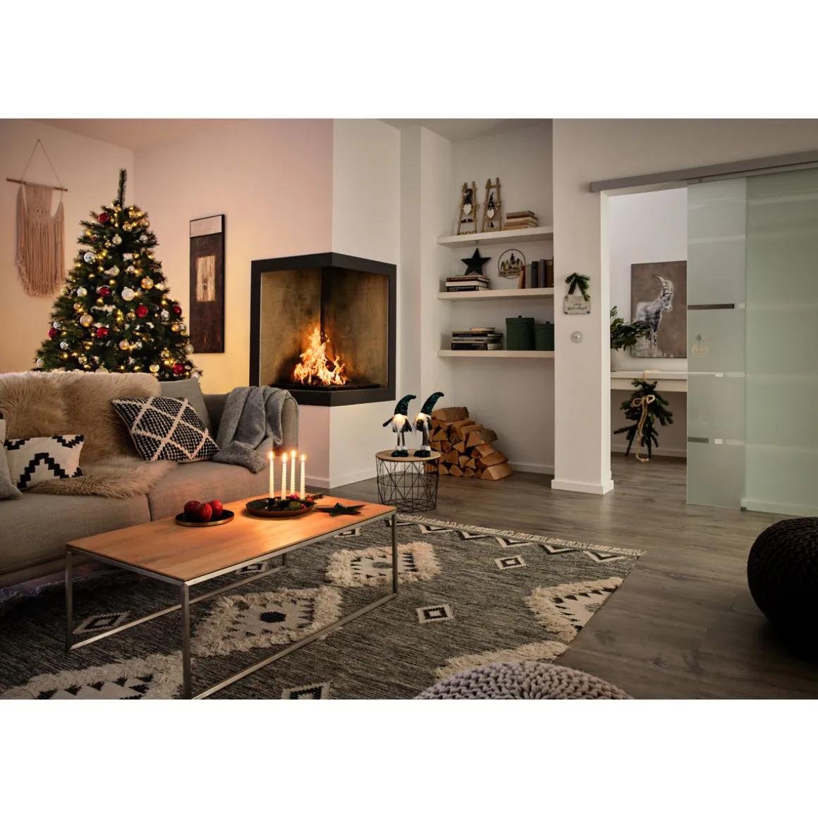 Teller mit 4 Kerzenhaltern grün Metall 26 x 3 x 26 cm